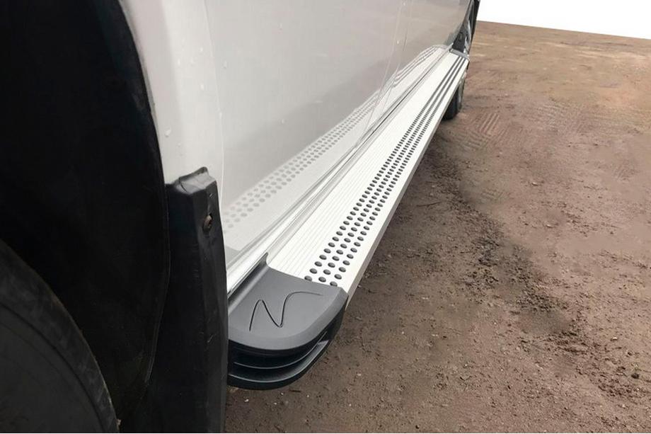 Mercedes Sprinter W901/902/903/904/905 1995–2006 Side Steps Maya V2 (2 pcs, Aluminum) Image
