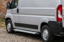 Peugeot Boxer 2006-2025 Side Steps Maya V2 (2 pcs, Aluminum) photo 1