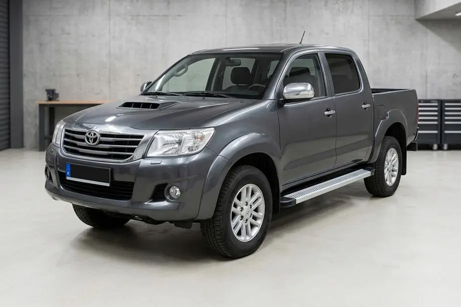 Toyota Hilux 2006-2015 Side Steps Maya V2 (2 pcs, Aluminum) Image