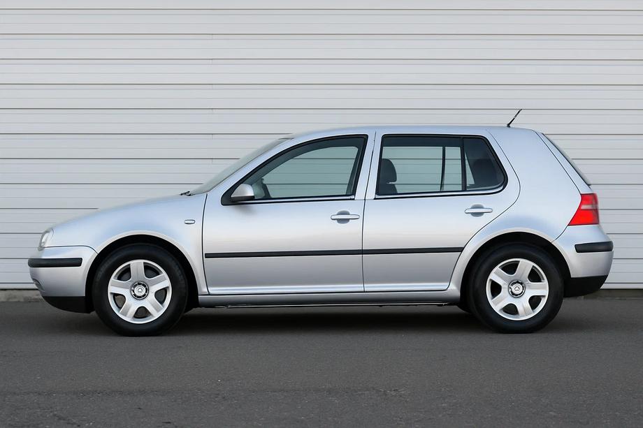 Volkswagen Golf 4 1997-2006 Exterior window trim stainless steel (4 pcs) Carmos - Turkish Stainless Steel Image