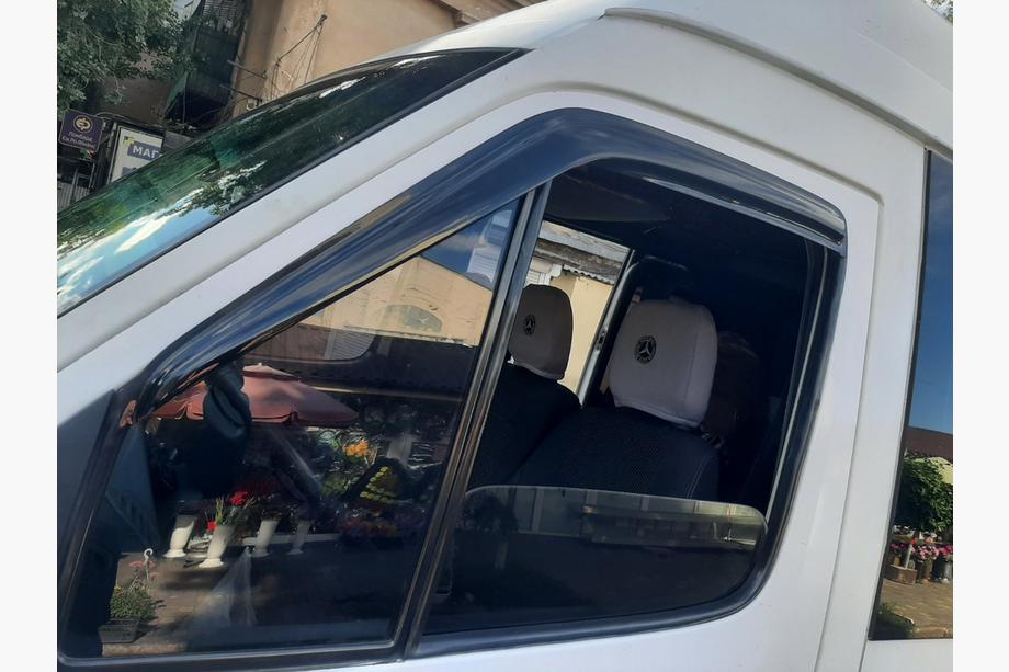Mercedes Sprinter W901/902/903/904/905 1995–2006 Window Deflectors (2 pcs, DDU) Image