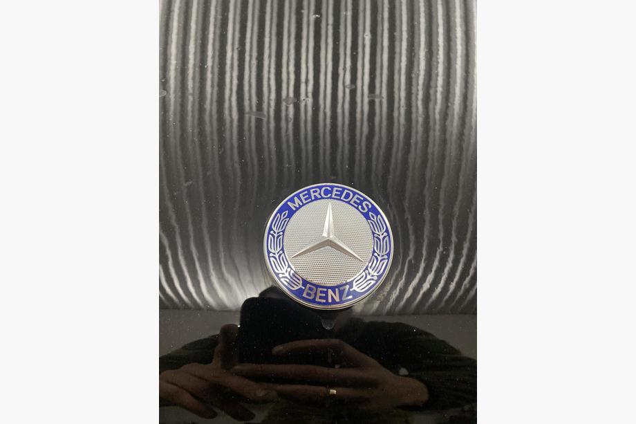 Mercedes Vito W638 1996-2003 Mercedes Hood Emblem Self-adhesive Image