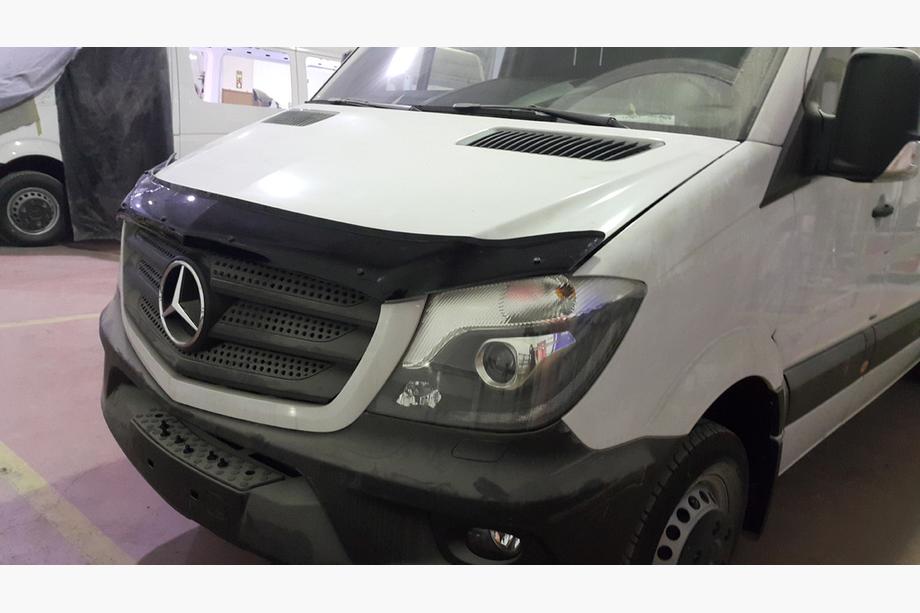 Mercedes Sprinter W906 2006–2018 Hood Deflector 2013+ (V1, EuroCap) Photo 9