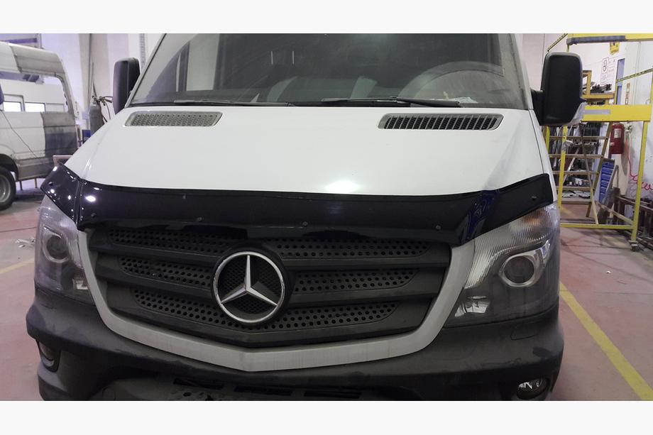 Mercedes Sprinter W906 2006–2018 Hood Deflector 2013+ (V1, EuroCap) Photo 7