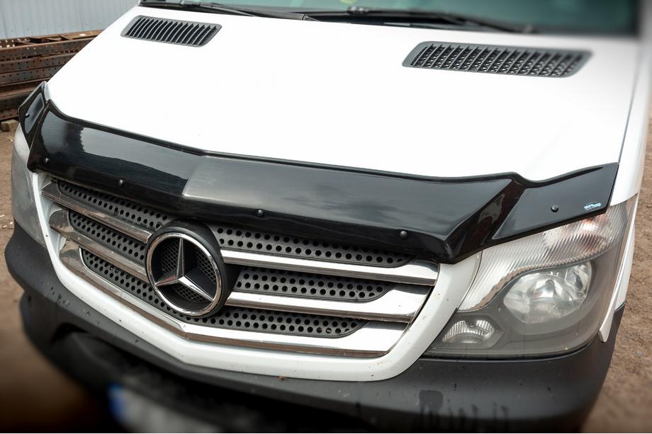 Mercedes Sprinter W906 2006–2018 Hood Deflector 2013+ (V1, EuroCap) Photo 1