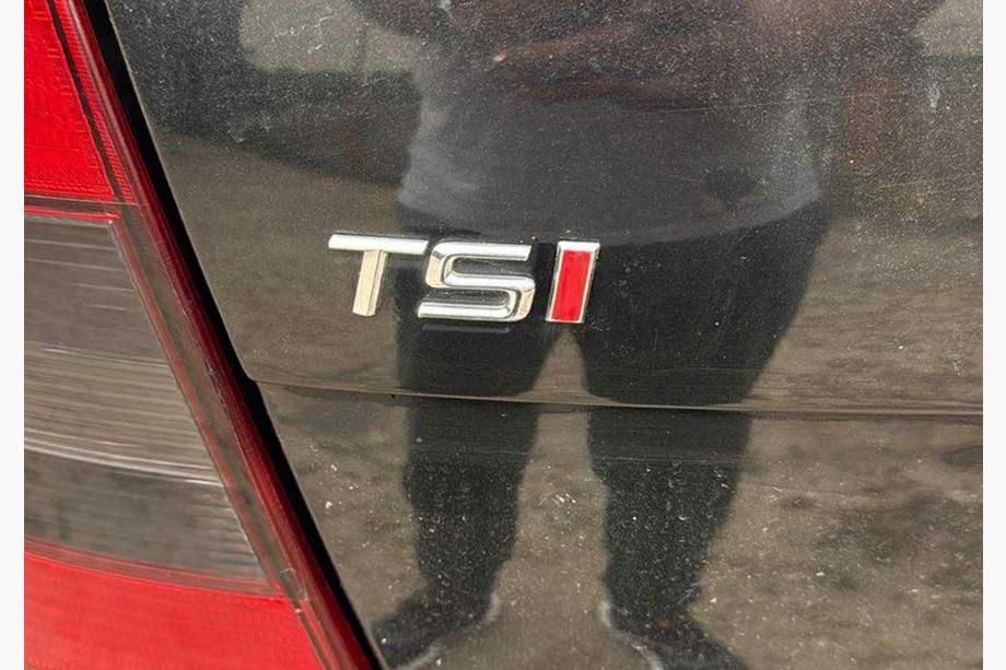 Volkswagen Passat B7 2012-2015 TSI emblem (OEM style) Image