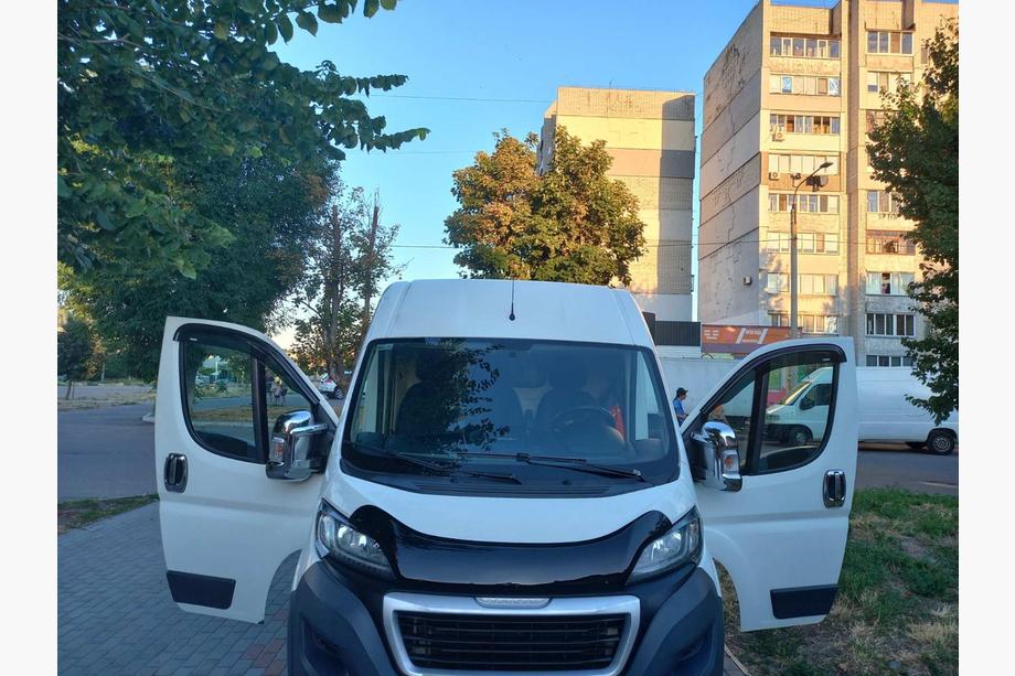 Peugeot Boxer 2006-2025 Hood Deflector 2014+ (EuroCap) Photo 2