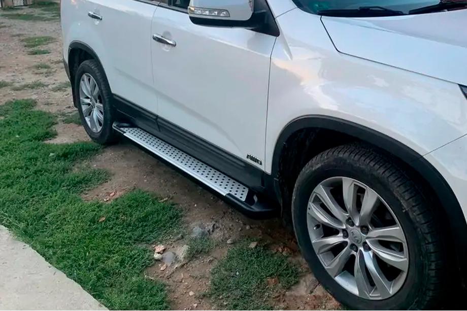 Kia Sorento II XM 2009-2014 Side Steps Allmond Grey (2 pcs, Aluminum) Image