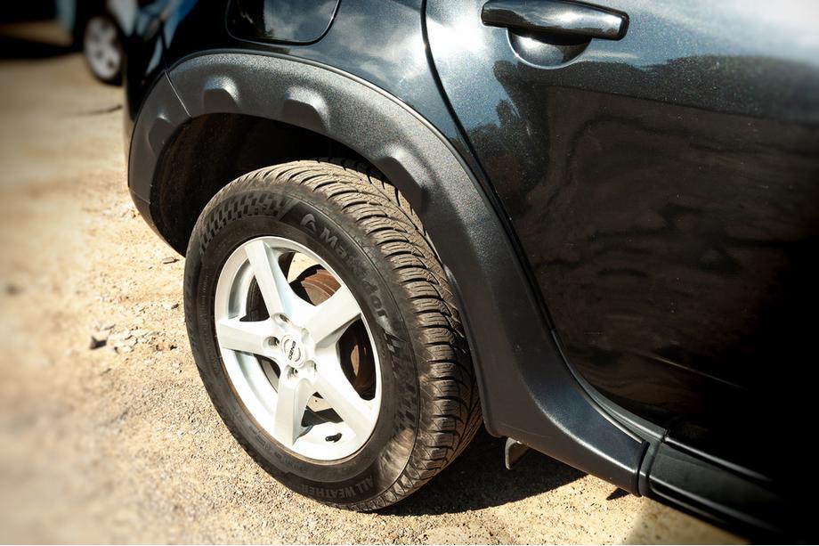 Dacia Duster 2008-2018 Fender flares with lips (8 pcs, plastic) Image