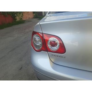 Passat emblem photo 3