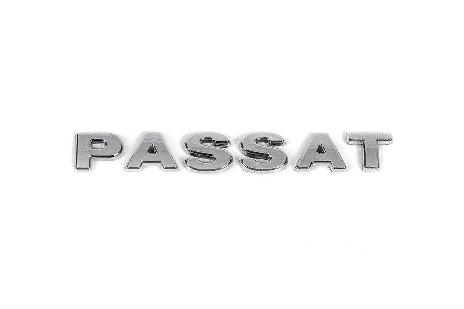 Volkswagen Passat B6 2006-2012 Passat emblem Image