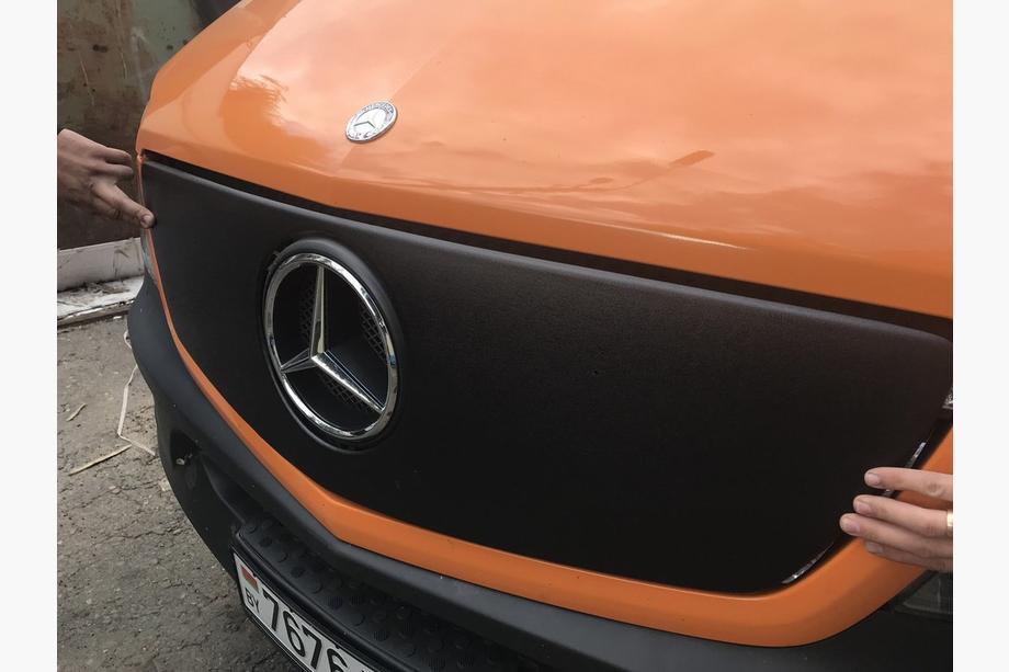 Mercedes Sprinter W906 2006–2018 Winter grille cover V1 (2013↗) Matte Photo 7