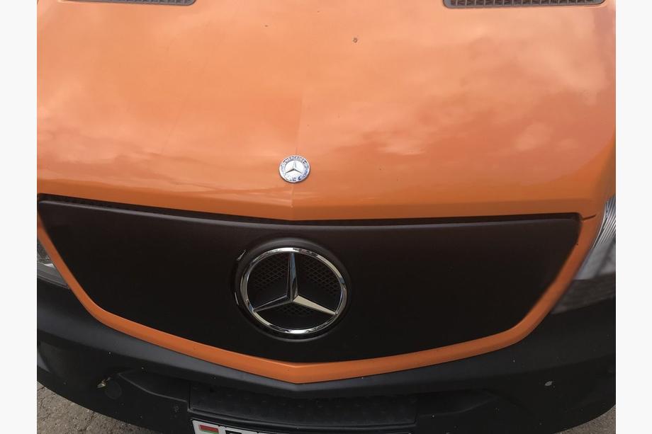 Mercedes Sprinter W906 2006–2018 Winter grille cover V1 (2013↗) Matte Photo 5