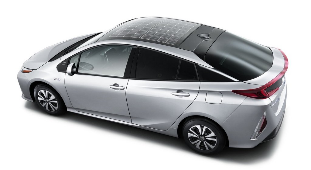 Panasonic starts production of solar batteries for cars