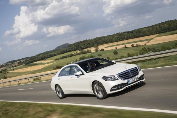 In Europe started sales of the updated Mercedes-Benz S-Class