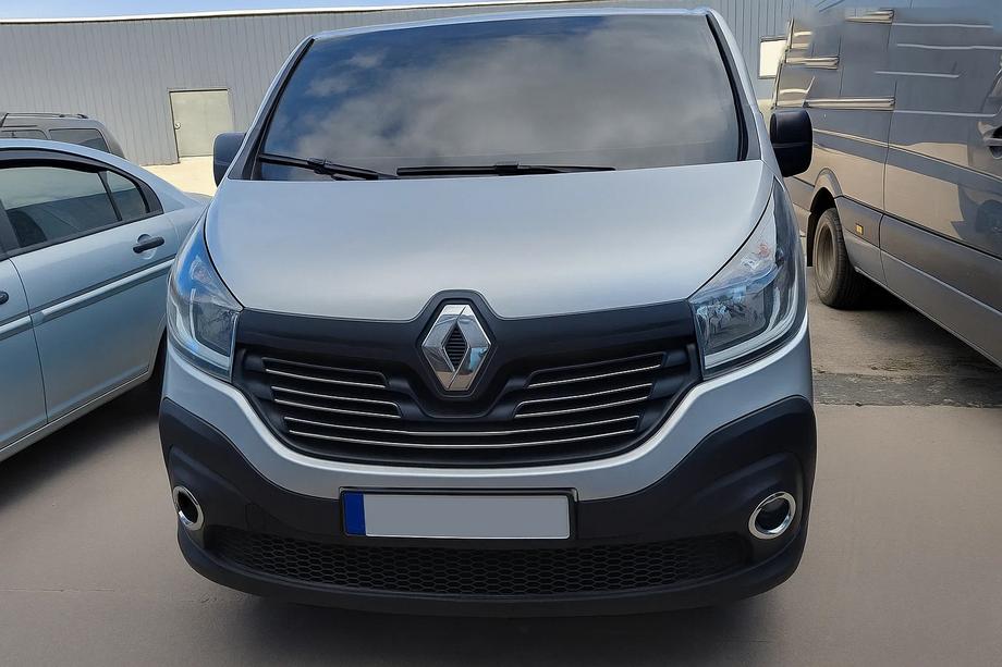 Renault Trafic 2015- Fog Light Trim (2 pcs, Stainless Steel) OmsaLine - Italian Stainless Steel Image