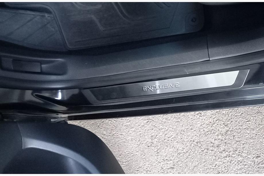 Citroen C-4 2010-2018 Door Sill Protectors Flexill (4pcs, Stainless Steel) Image