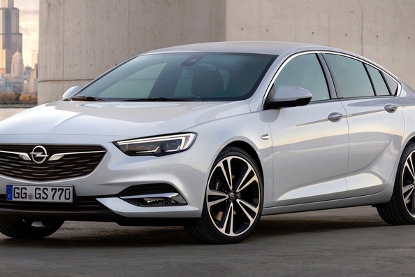 Review of the new Opel Insignia liftback