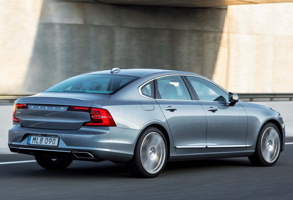 Browse Volvo S90 2017 model year