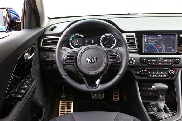 Ukrainians offer a hybrid crossover Kia Niro at low price