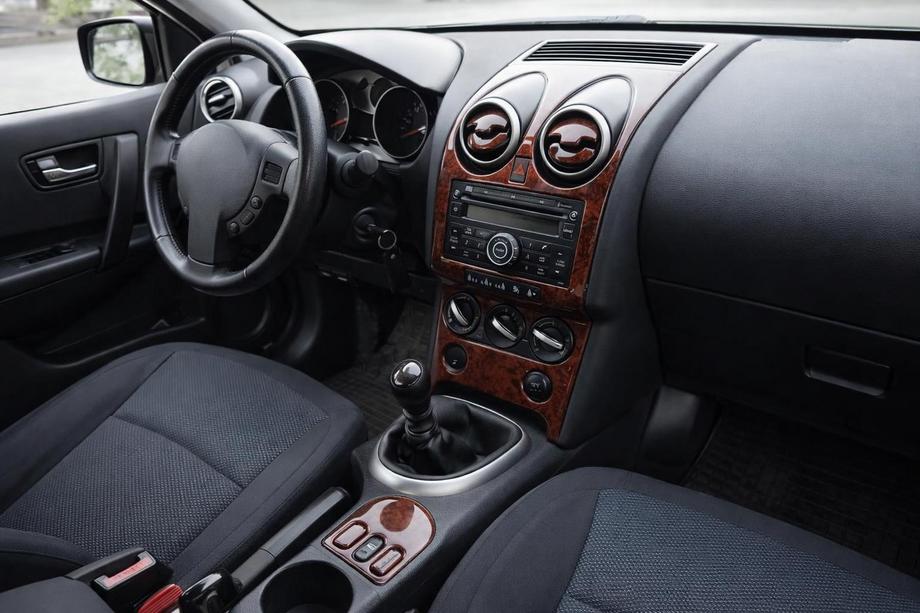 Nissan Qashqai 2007-2010 Dashboard Trim Covers Carbon Image