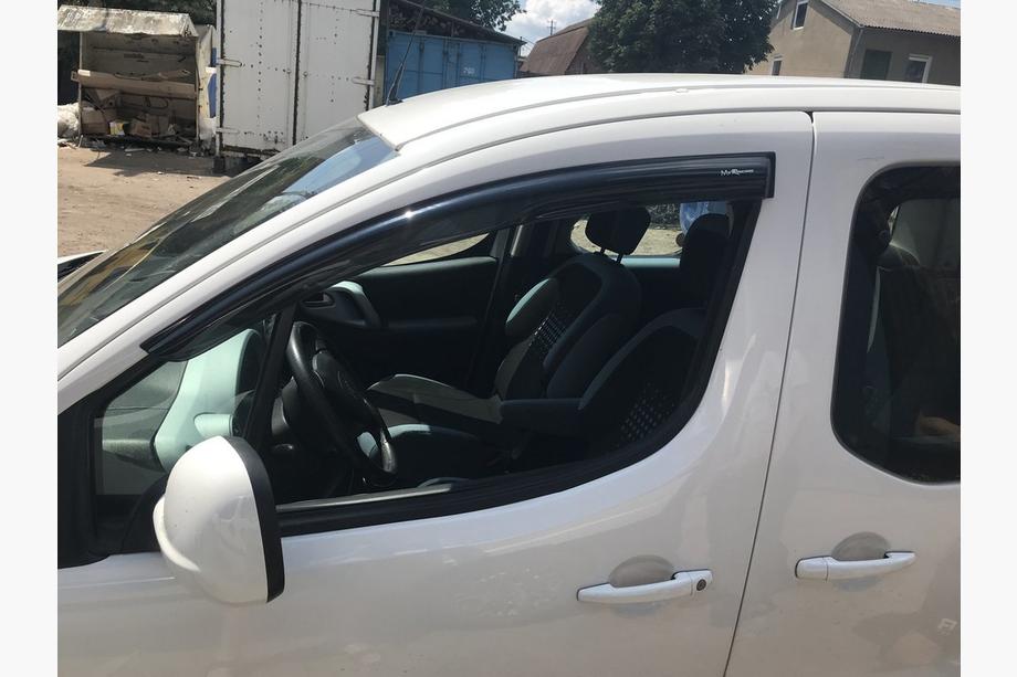 Citroen Berlingo 2008-2018 Window Deflectors (2 pcs, MyRacing) Photo 4