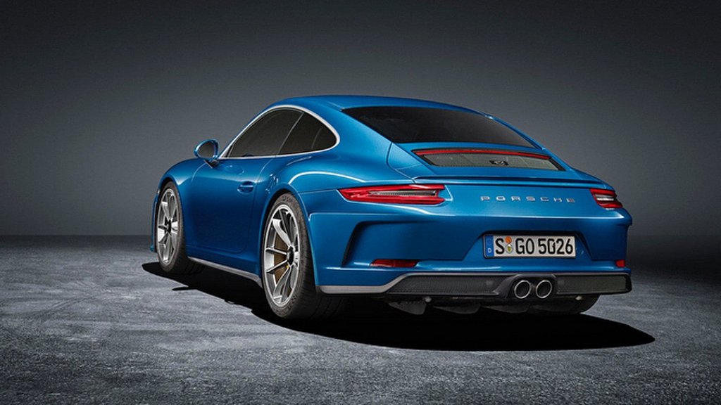 Porsche presented a special version of the 911 GT3 Touring Package