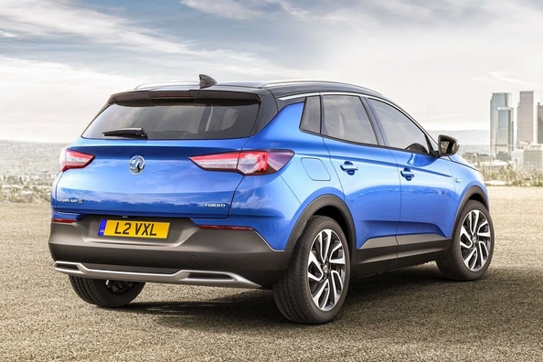 Vauxhall will release a new crossover Grandland X Sport Photo 2