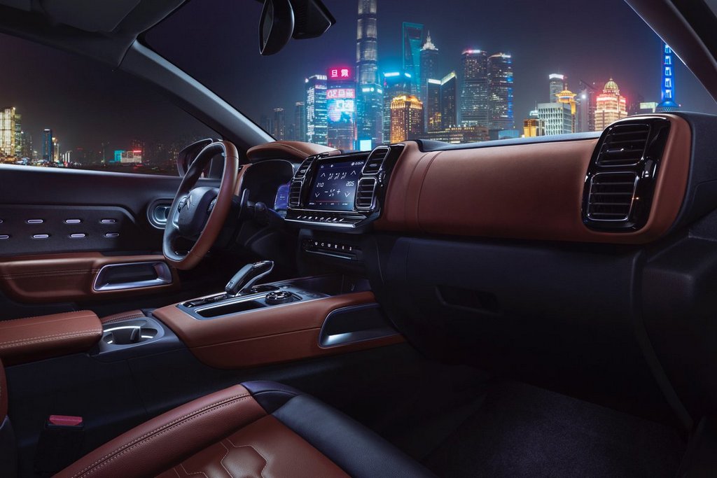 An overview of the new SUV models the Citroen C5 Aircross