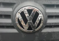 Volkswagen Caddy 2004-2010 Front badge (genuine) photo 1