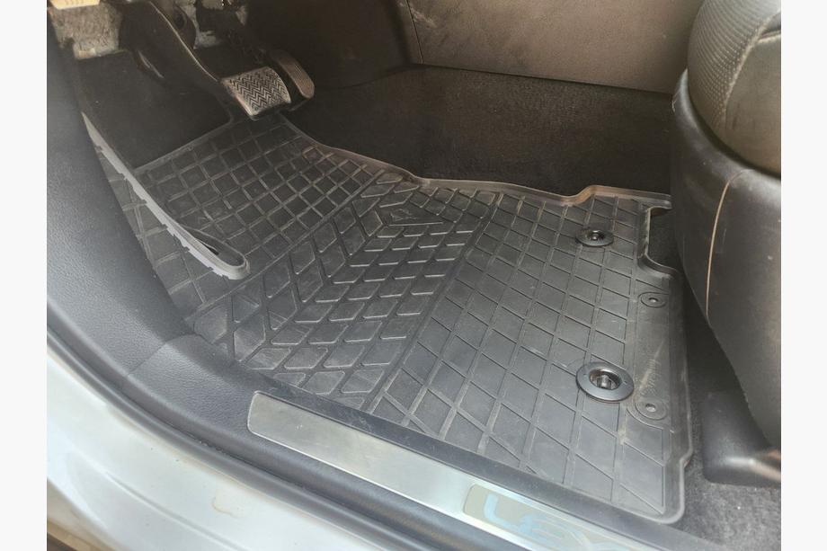 Lexus NX 2014-2021 Rubber Floor Mats (4 pcs, Stingray Premium) Image