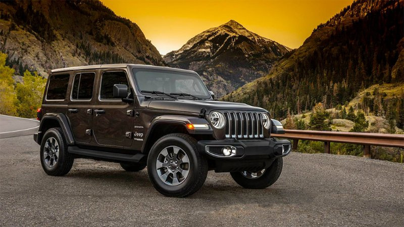 The company Jeep published a photo of the interior of the new SUV Wrangler