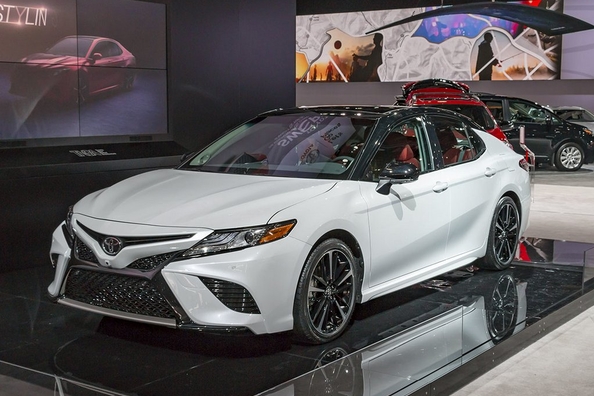 Browse Toyota Camry 2018 model year