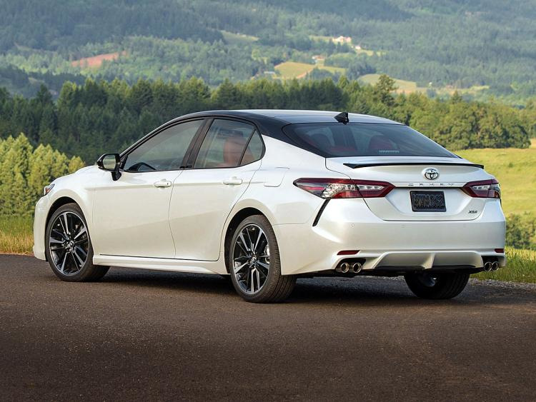 Browse Toyota Camry 2018 model year