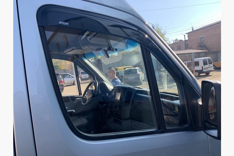 Mercedes Sprinter W906 2006–2018 Adhesive Window Deflectors (2 pcs, Niken) Photo 2