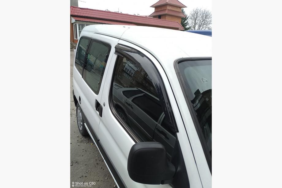 Peugeot Partner 1996-2008 Window Deflectors (2 pcs, Sunplex Sport) Photo 3