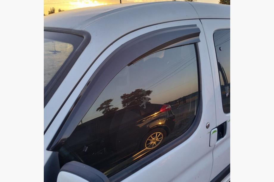 Peugeot Partner 1996-2008 Window Deflectors (2 pcs, Sunplex Sport) Photo 5