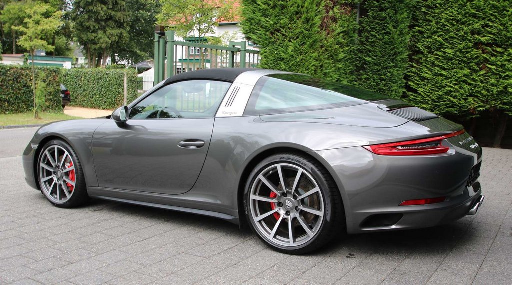 Which Porsche to choose?