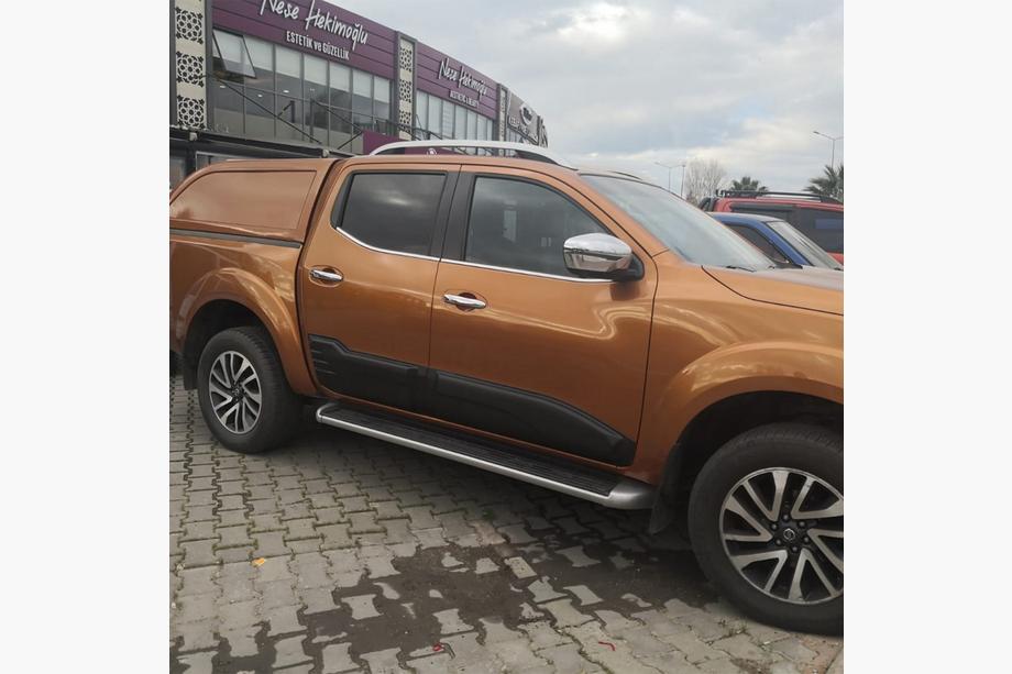 Nissan Navara/NP300 2016- Door Mouldings (4 pcs, ABS) Image