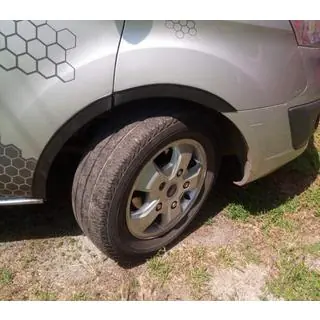 Fender flares (6 pcs, black) photo 1