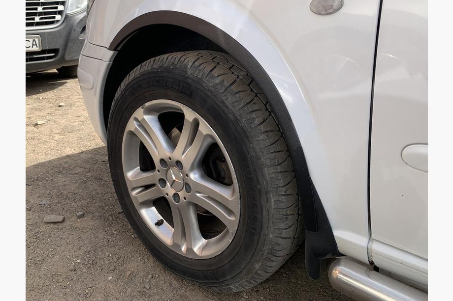 Mercedes Vito W639 2004-2014 Fender flares (4 pcs, black) Photo 2