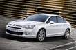 A review of the Citroen C5 sedan photo 2
