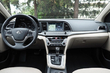 Review sedan Hyundai Elantra sixth generation photo 5