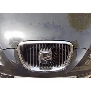 Emblem 5P0 853 679 739 Seat Leon 2005-2012 photo 1