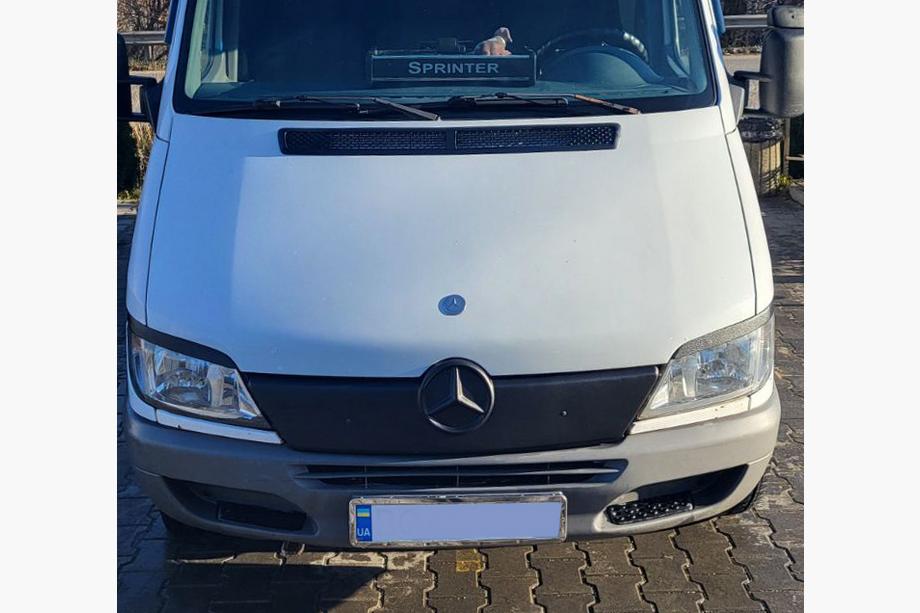 Mercedes Sprinter W901/902/903/904/905 1995–2006 Winter cover for grille 2002-2006, Glossy Image