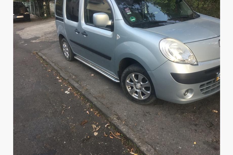 Renault Kangoo 2008–2020 Premium Side Steps (2 pcs, Stainless Steel) Image