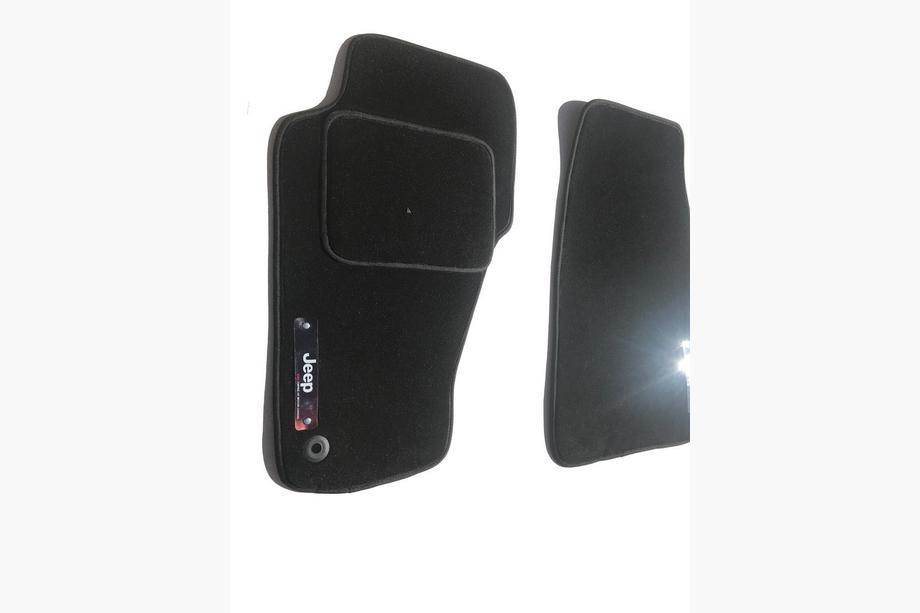Jeep Grand Cherokee WK 2004-2010 Textile Floor Mats (Fortuna) Photo 2