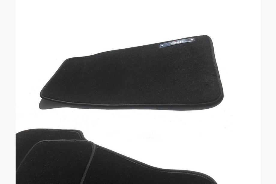 Jeep Grand Cherokee WK 2004-2010 Textile Floor Mats (Fortuna) Photo 4