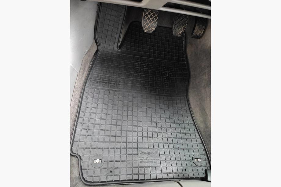 Volkswagen Passat B5 1997-2005 Rubber Floor Mats (4 pcs, Polytep) Image