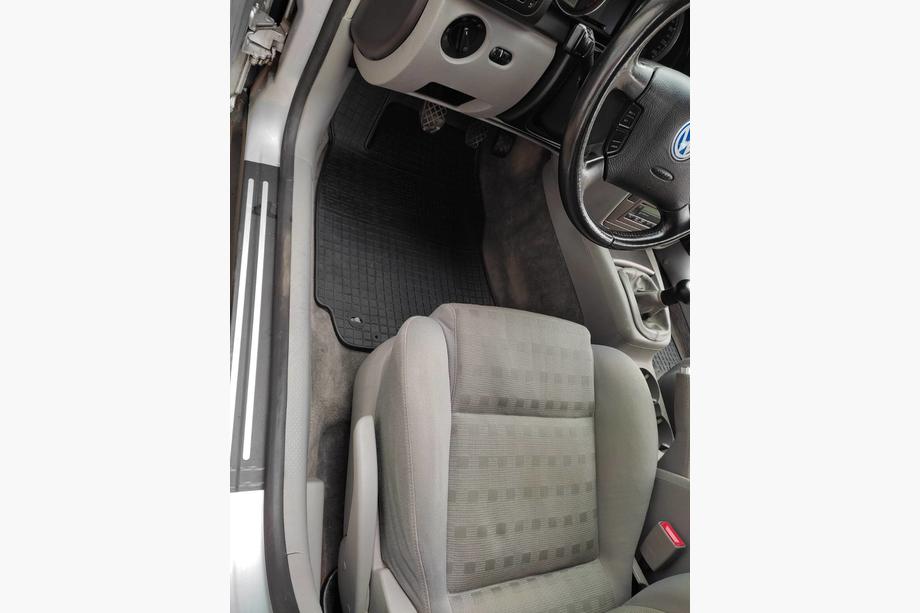 Volkswagen Passat B5 1997-2005 Rubber Floor Mats (4 pcs, Polytep) Photo 7